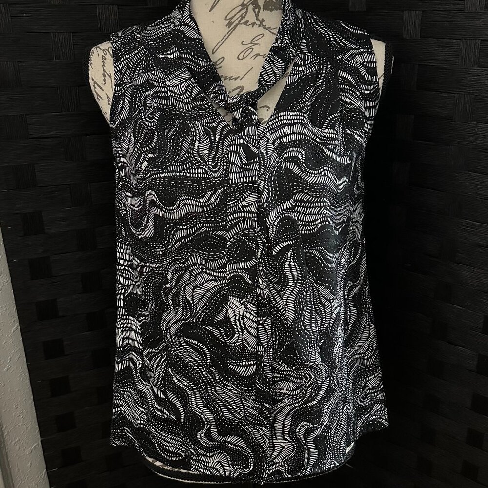 Mossimo XSmall Button Front Tie Abstract Print Chiffon Blouse